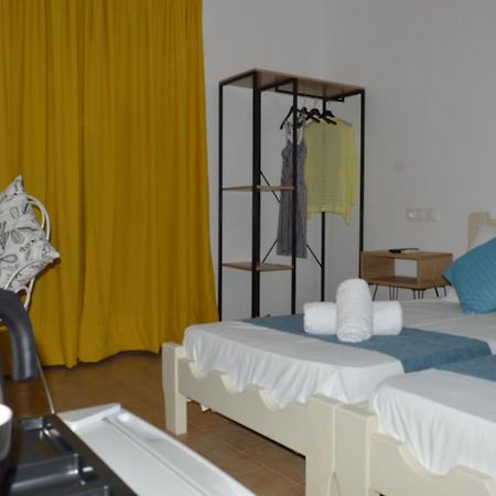 Pansion Katerina Otel İskados Dış mekan fotoğraf